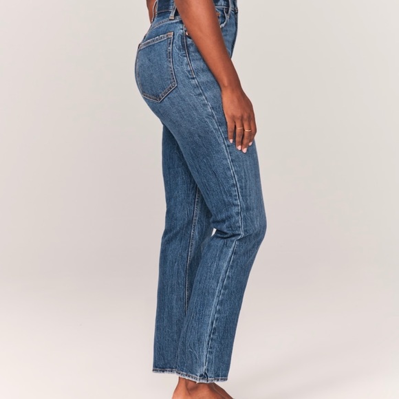 ❤️SOLD❤️ New women’s Abercrombie jeans - Picture 4 of 9